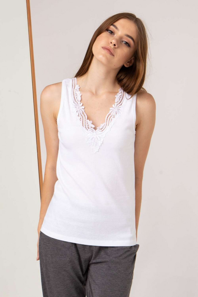 Майка жіноча з мереживом спереду - 0156 - Білий
