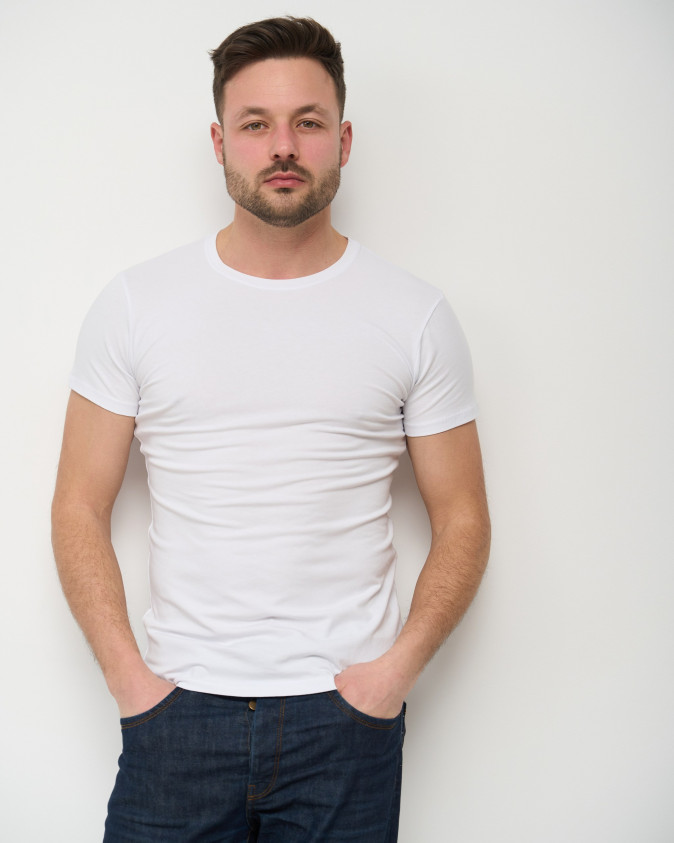 Чоловіча футболка з закритим горлом - Біла