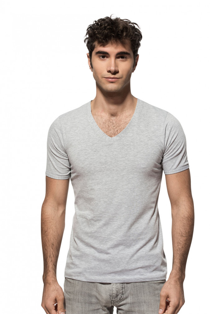 Футболка чоловіча з трикутним вирізом - 3 кольори