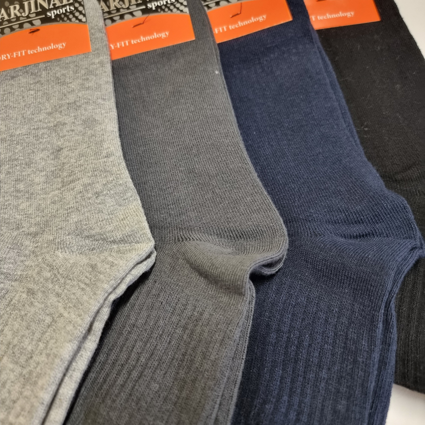 Мужские тонкие носки средняя длина - темное ассорти