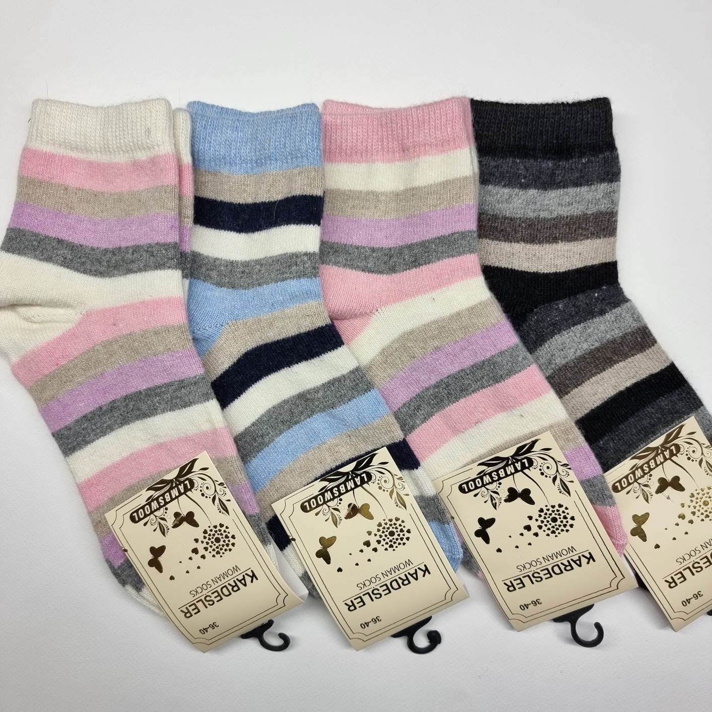 Жіночі теплі вовняні шкарпетки - у смужку