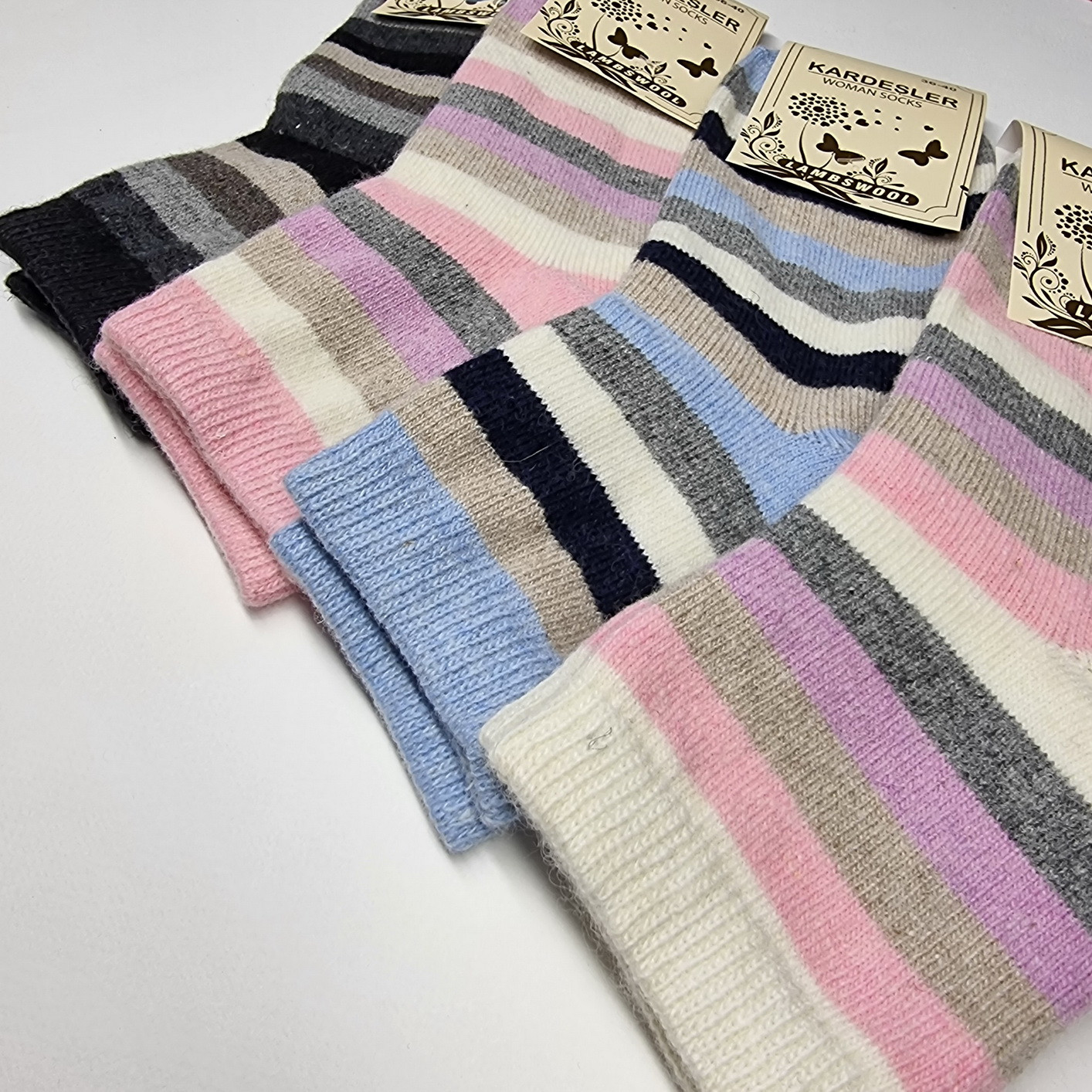 Жіночі теплі вовняні шкарпетки - у смужку