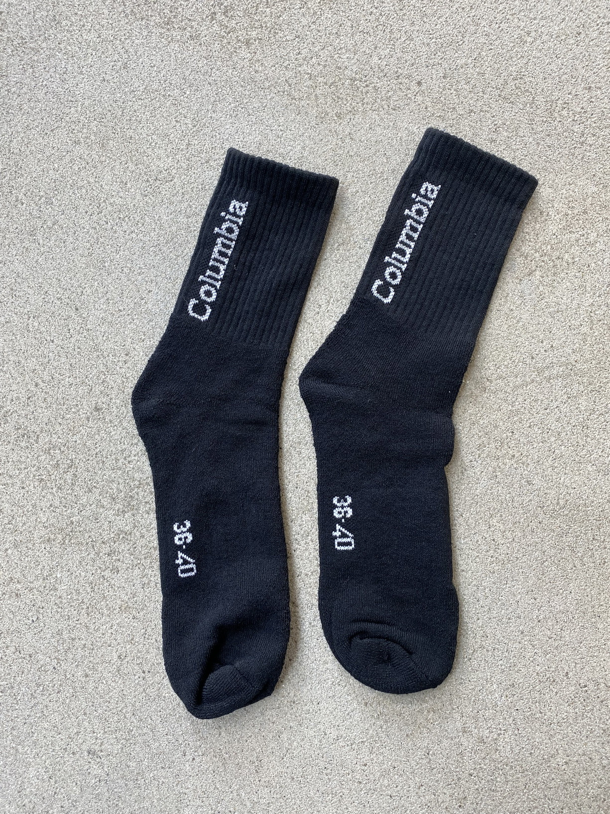 Жіночі однотонні чорні шкарпетки - Travel