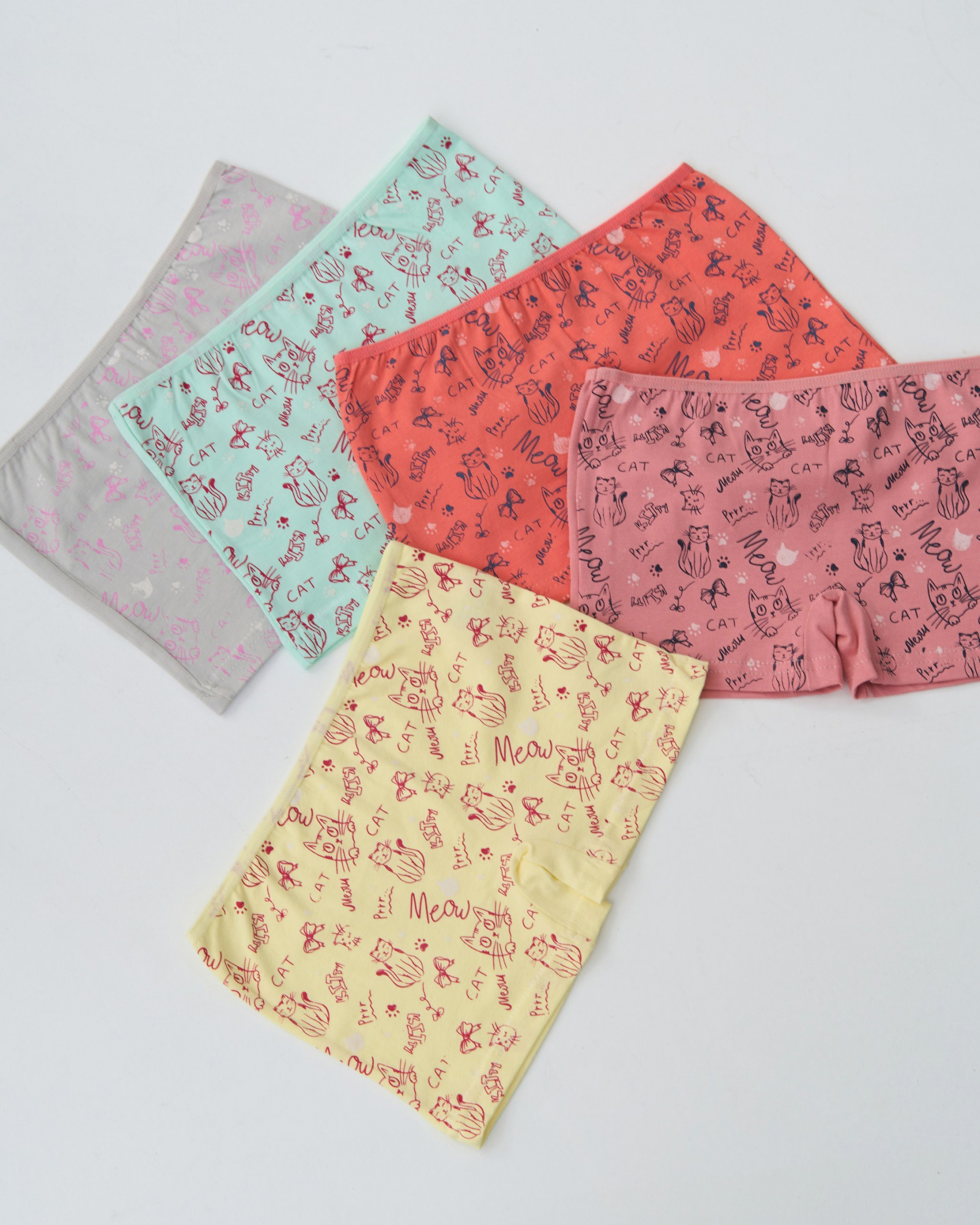 Шортики для девочки-подростка - мультяшный принт