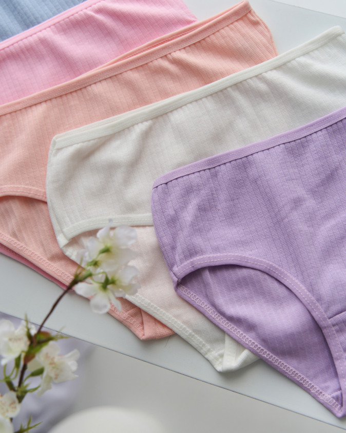 Трусики на дівчинку дитячі - в рубчик однотонні