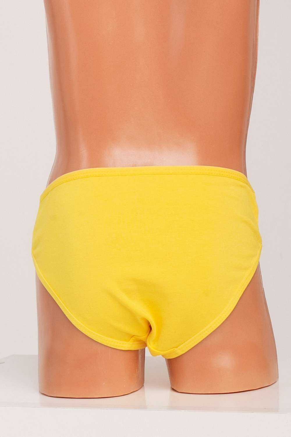 Яркие однотонные трусики на девочку - клубничка