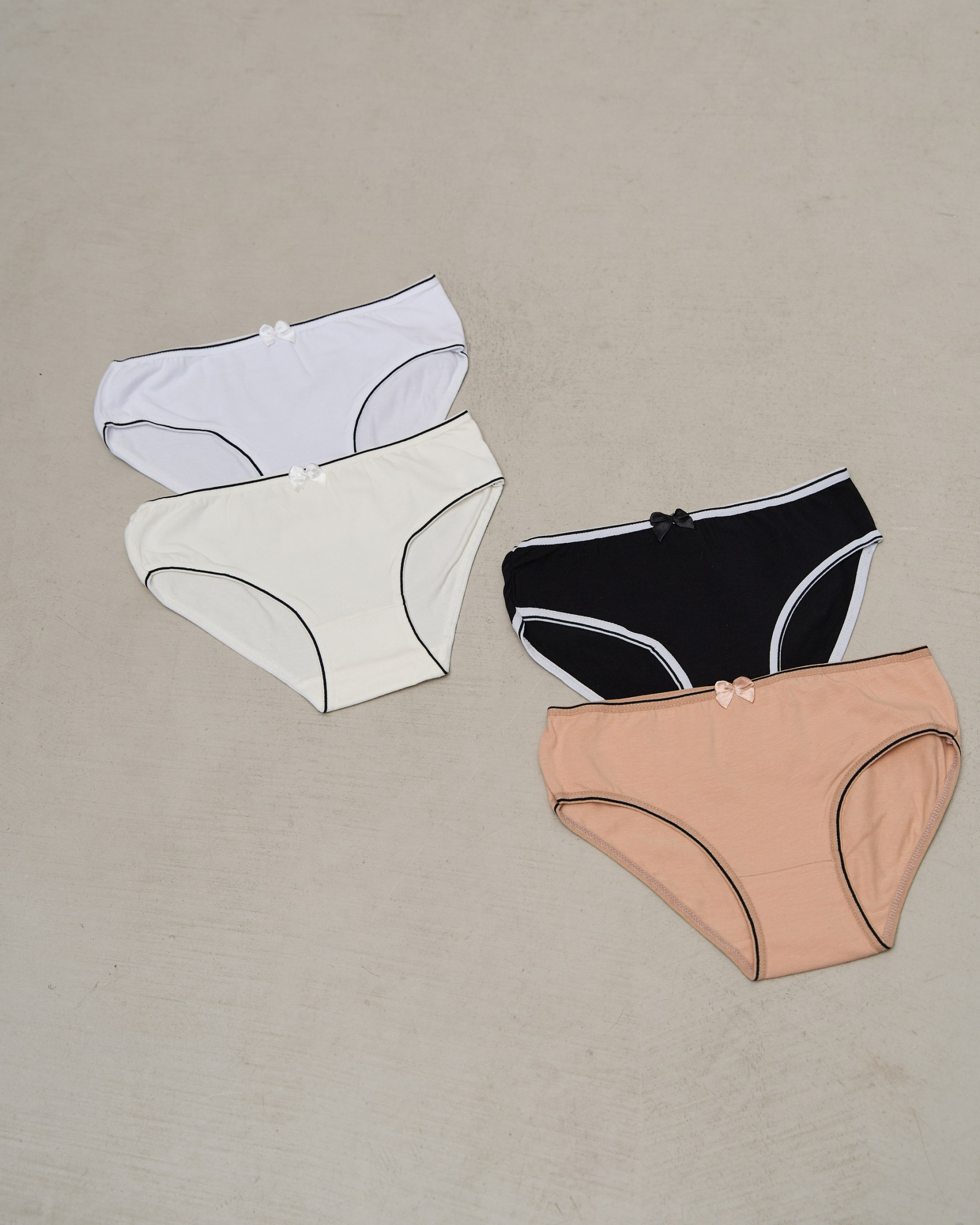 Трусики подростковые на девочку - каемка по краю