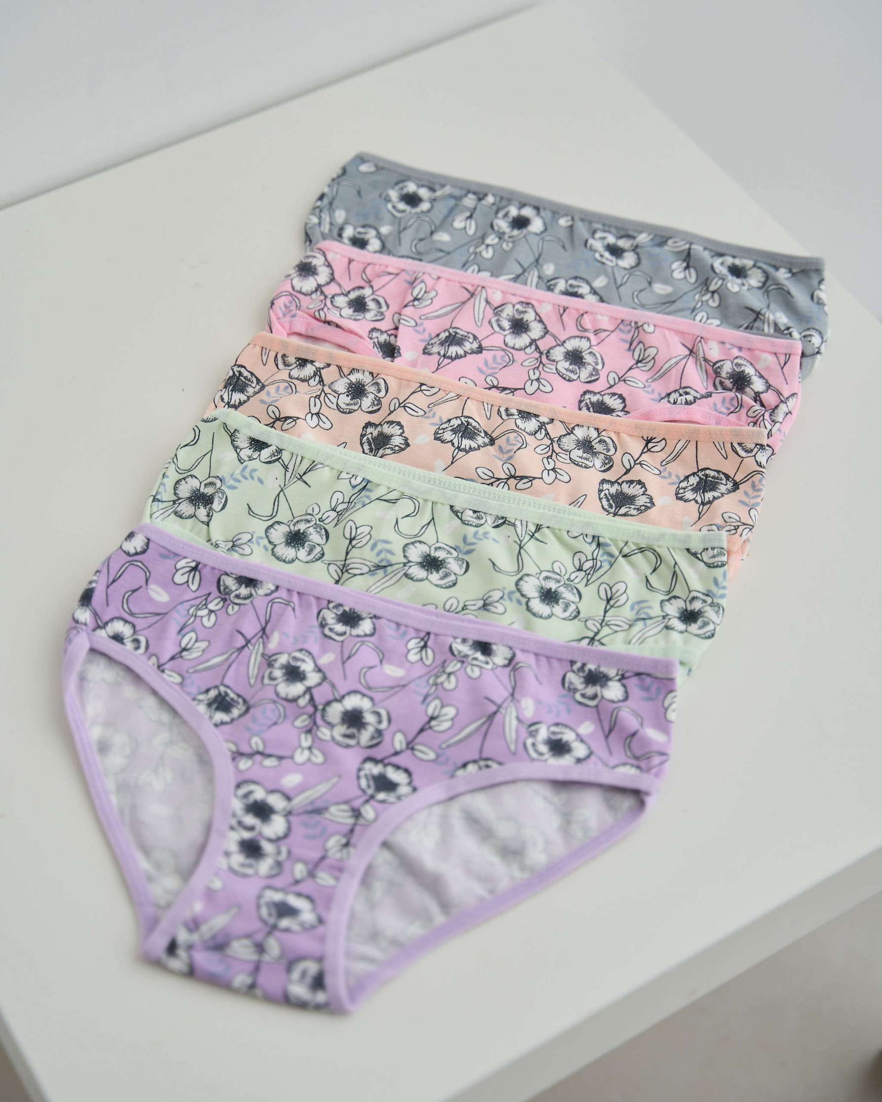 Підліткові трусики для дівчинки - квіти 