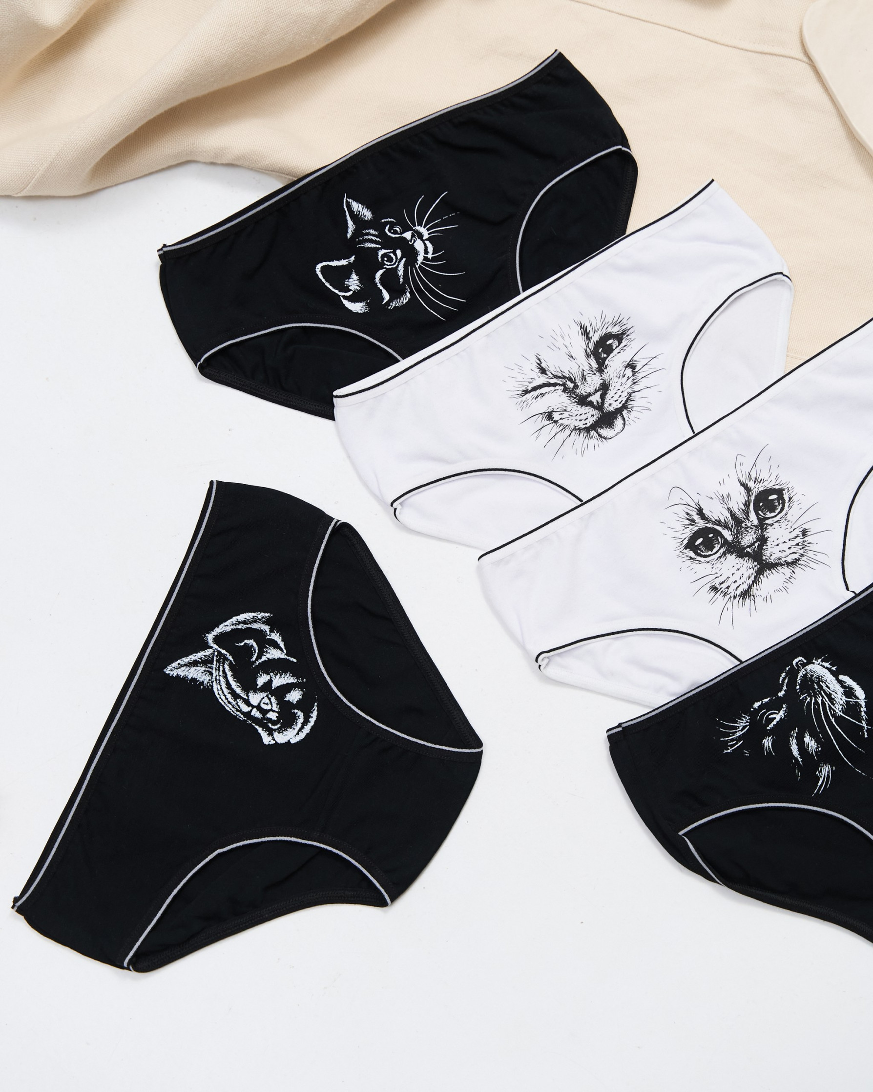 Подростковые трусы на девочку - мордочки котов