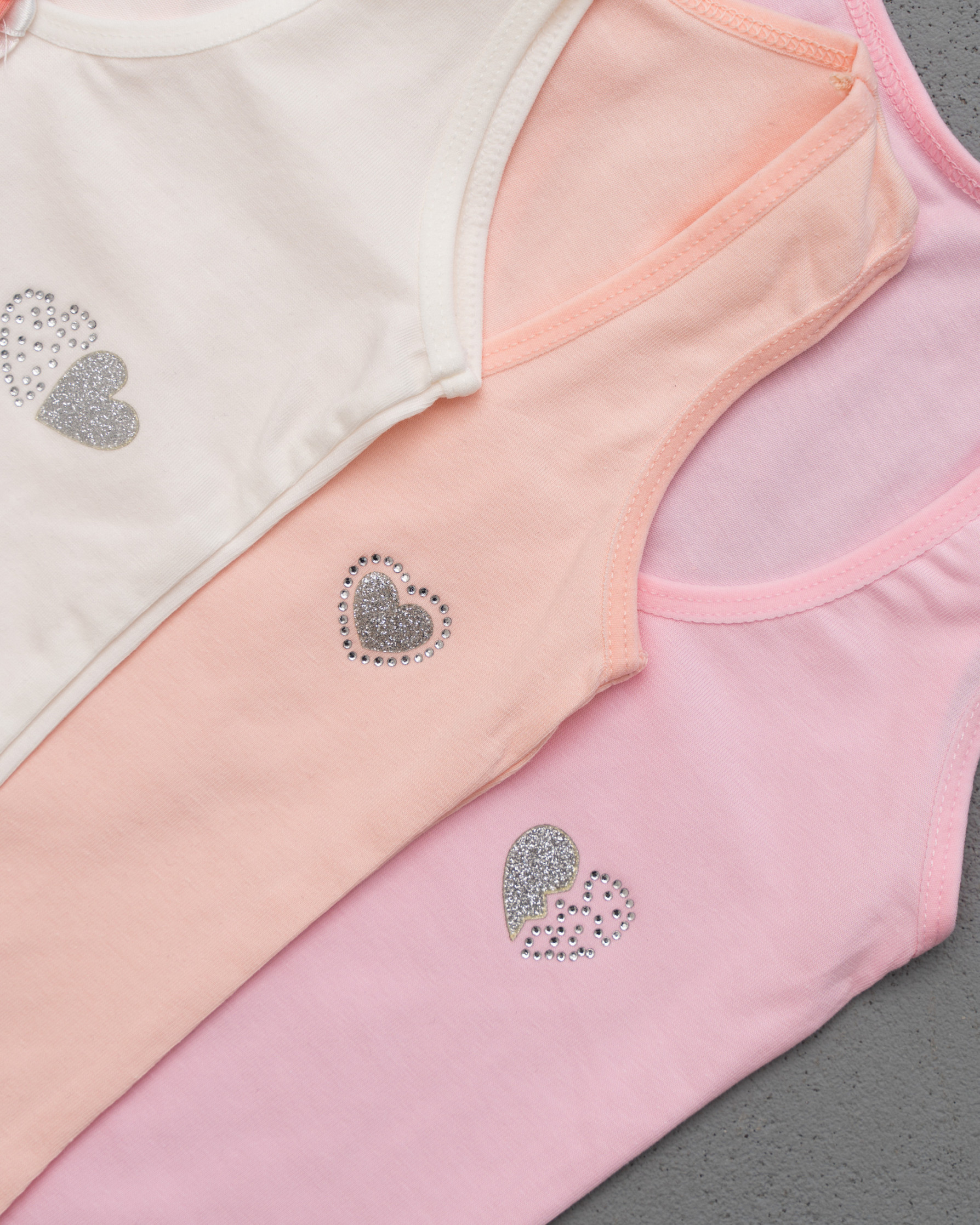 Майка на дівчинку, кольоровий мікс зі стразиками