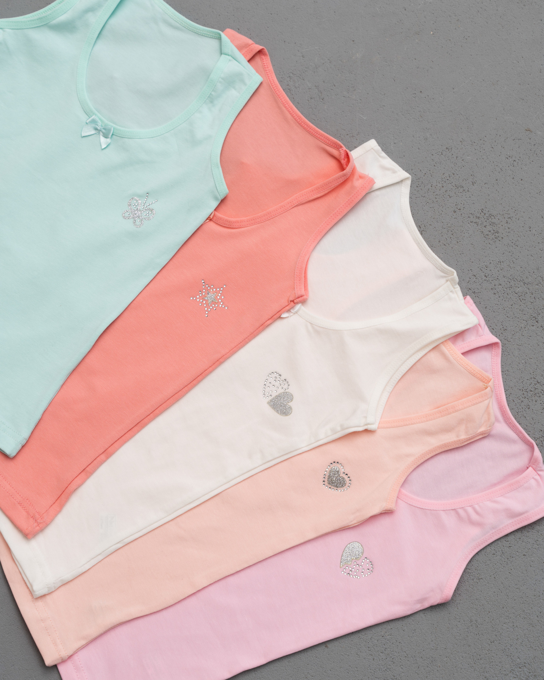 Майка на дівчинку, кольоровий мікс зі стразиками