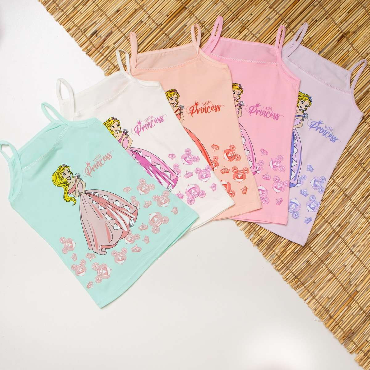 Майка на девочку, с тонкой бретелькой - Принцесса