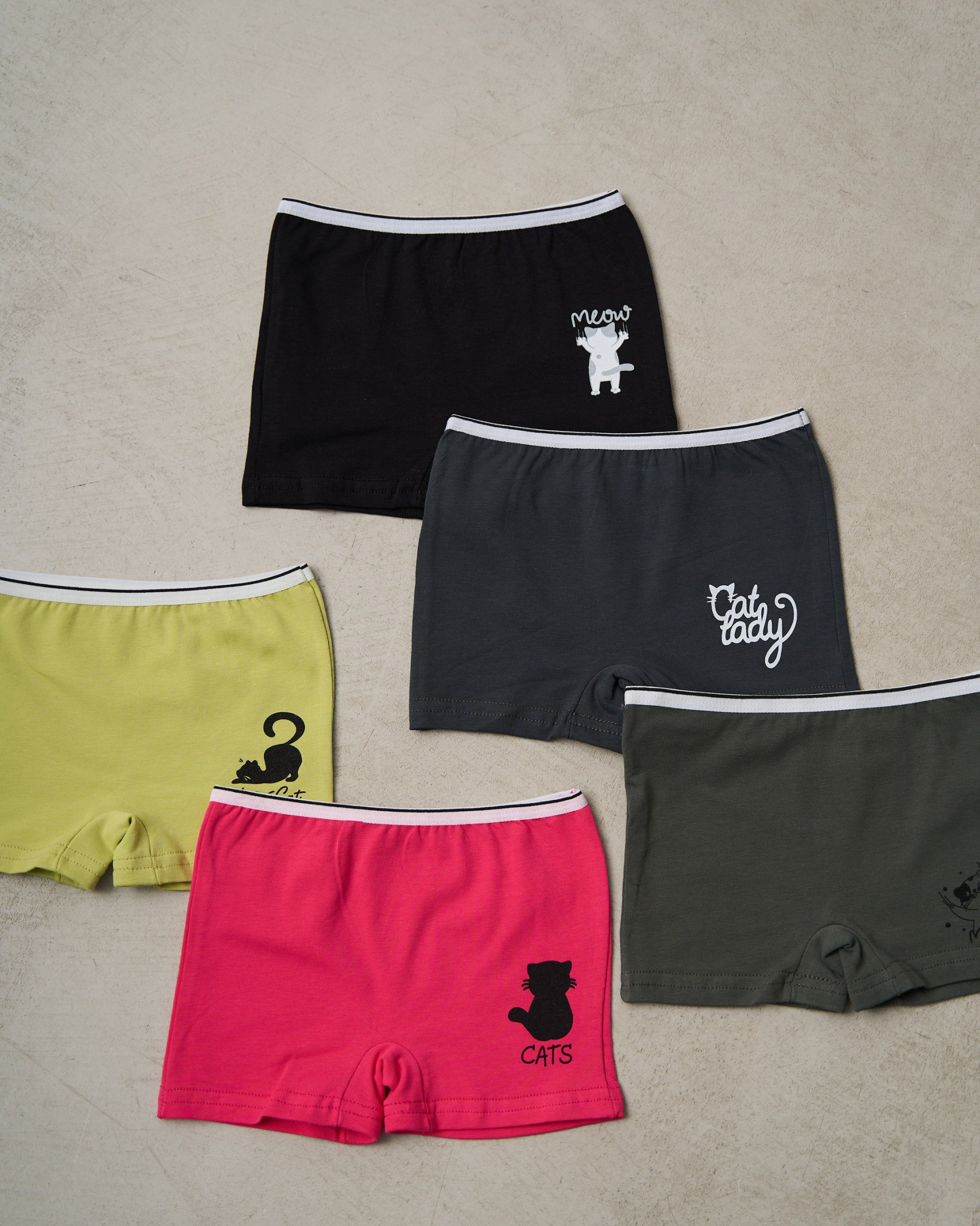 Дитячі шортики на дівчинку, кольорові - Cats