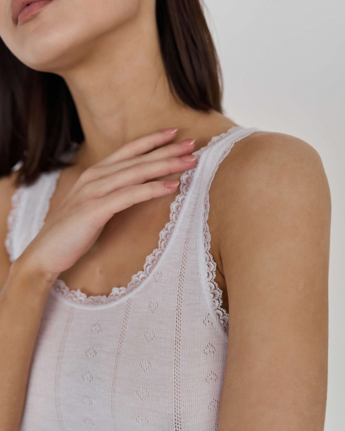 Майка жіноча з мереживом - Білий