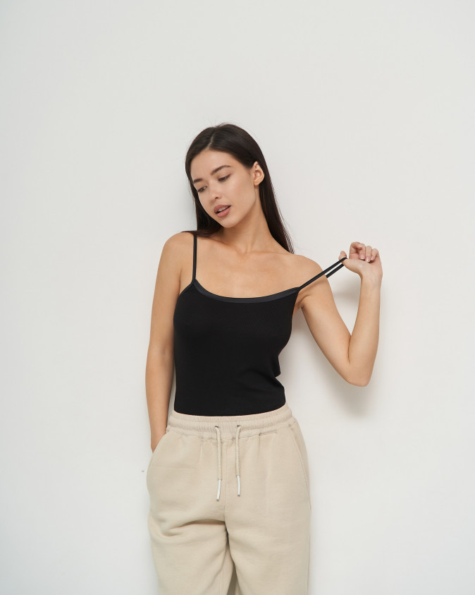 Жіноча майка Ozkan з тонкими бретельками - в рубчик