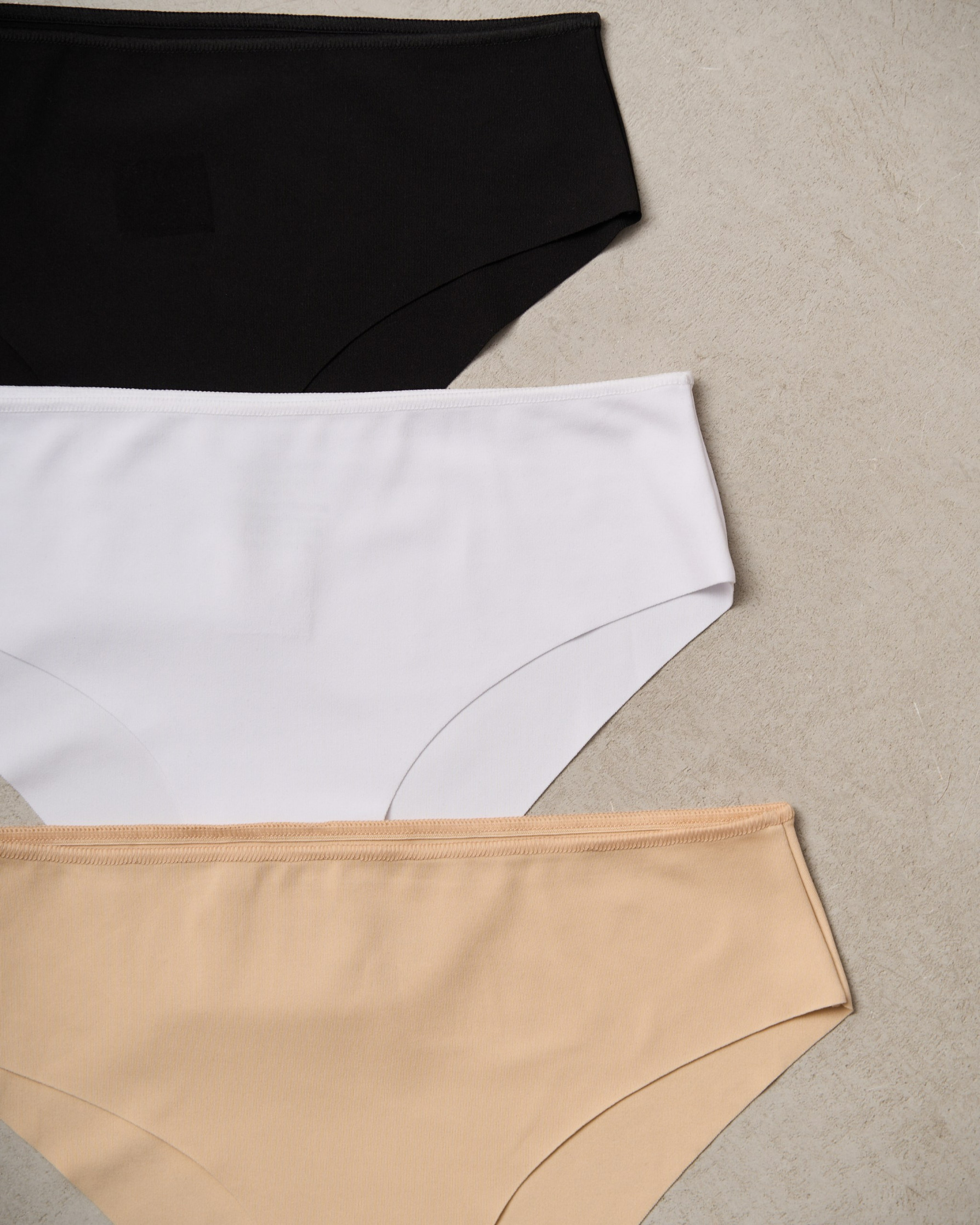 Трусики жіночі безшовні - Однотонний мікс - поліестер