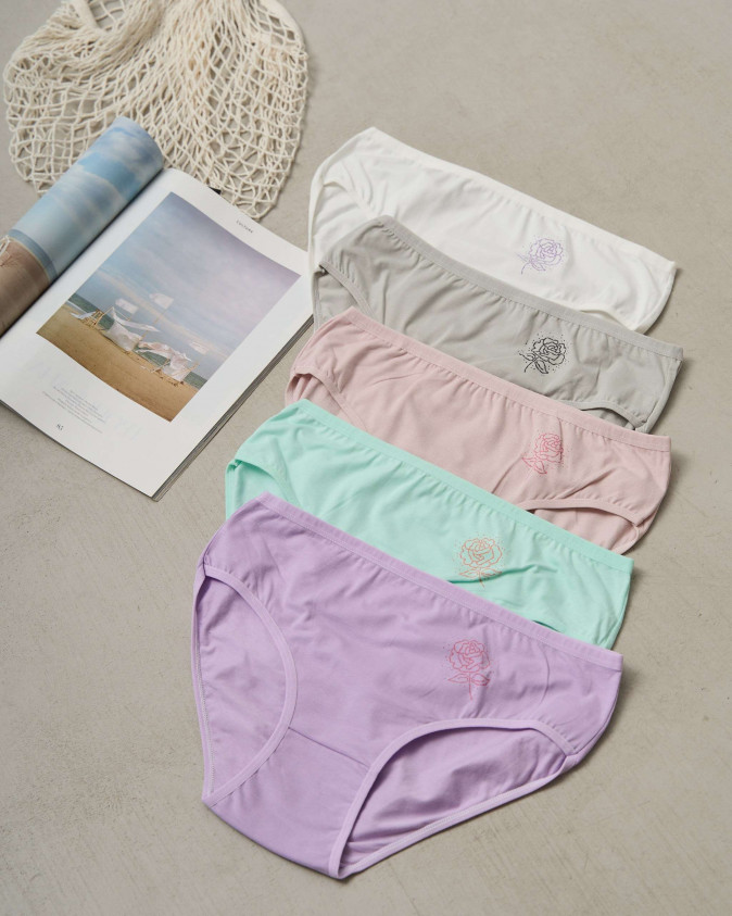 Женские трусы Plus Size пастельные с розой