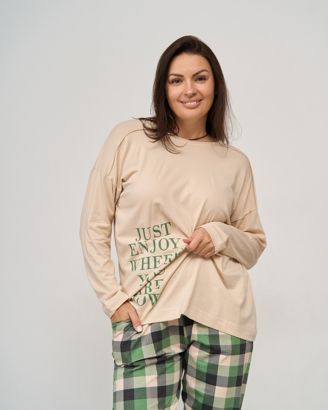 Жіноча піжама зі штанами в клітинку Plus Size - Цінуй, що маєш
