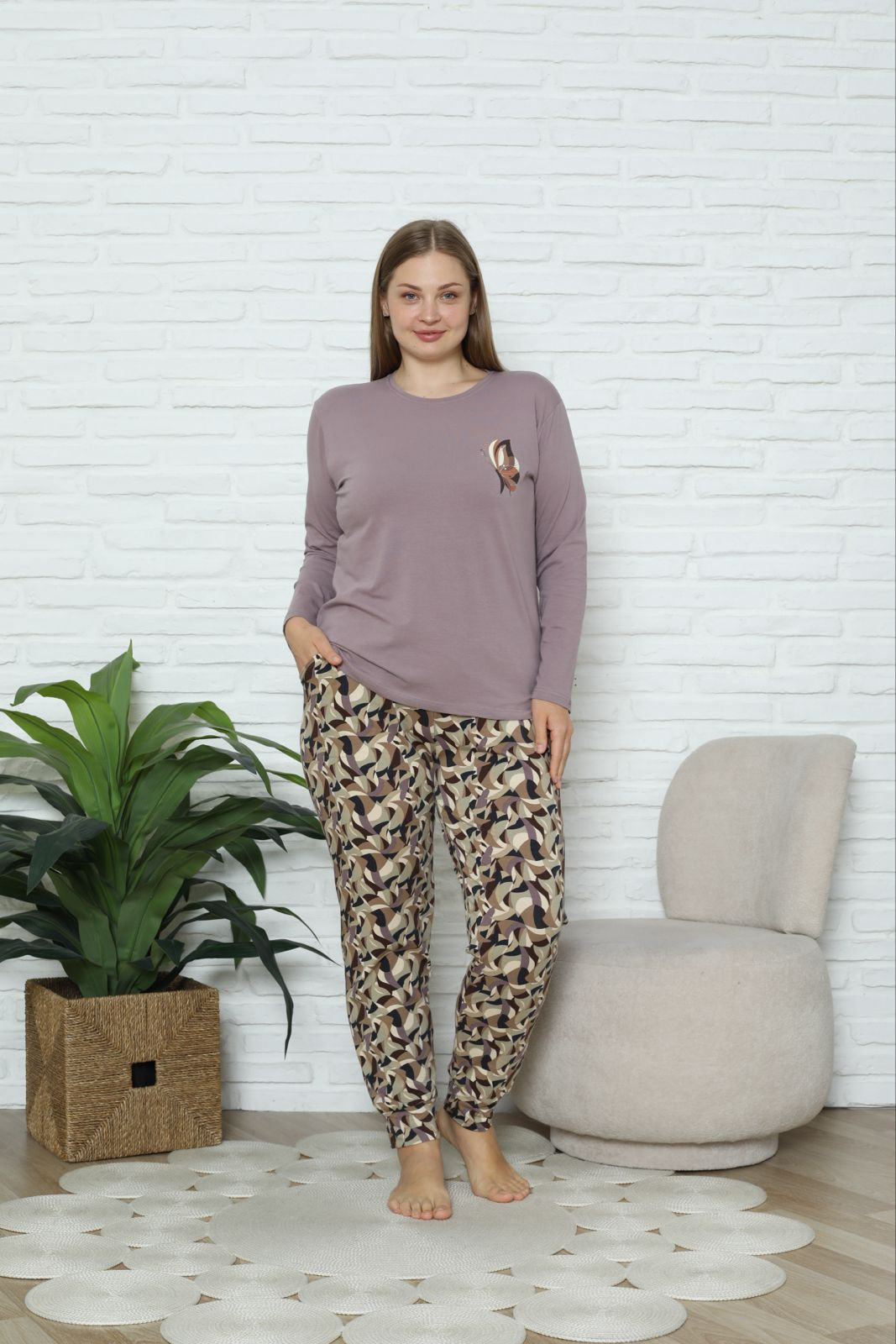 Комплект жіночий Plus Size зі штанами - Метелик
