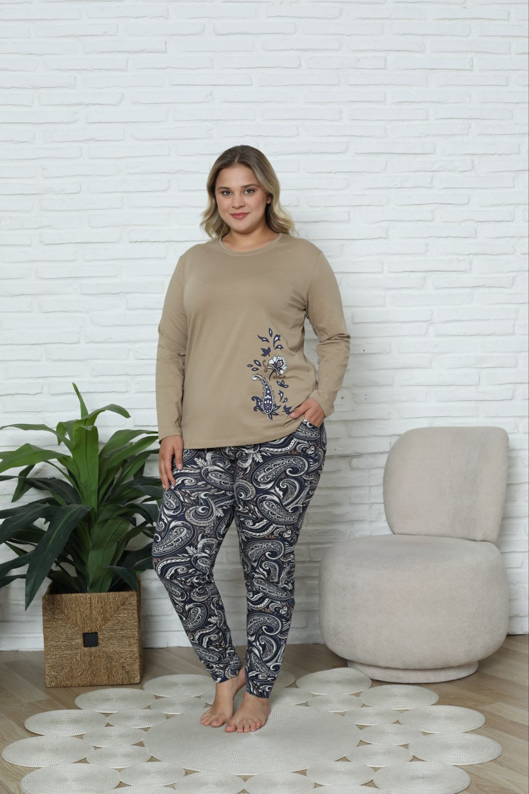 Комплект жіночий Plus Size зі штанами - принт огірки