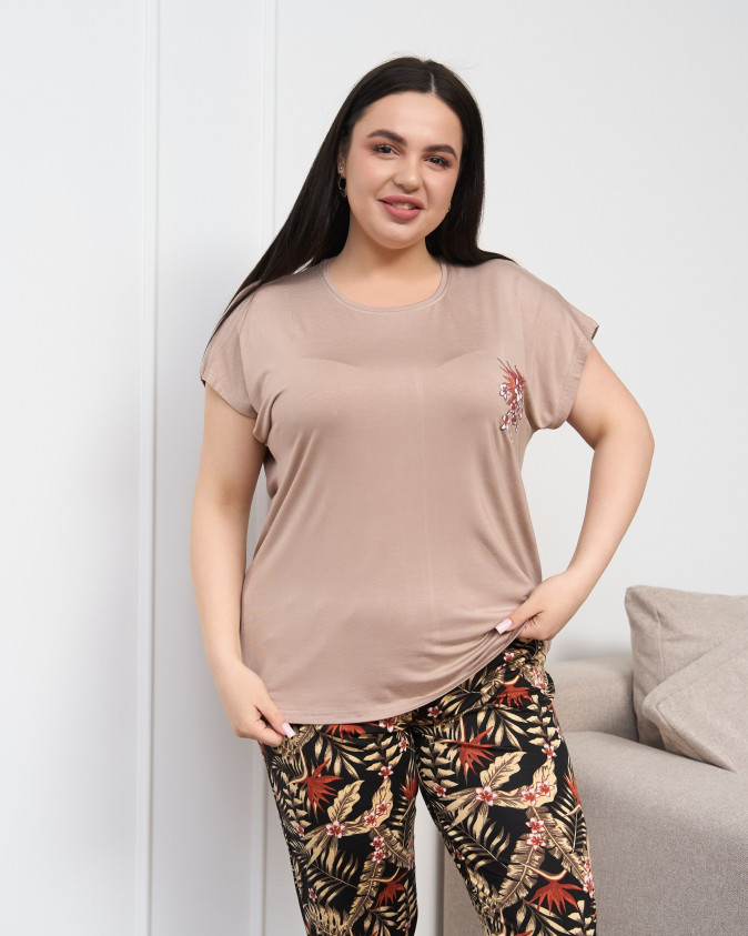 Жіночий комплект з капрі Plus Size - квіти - Віскоза