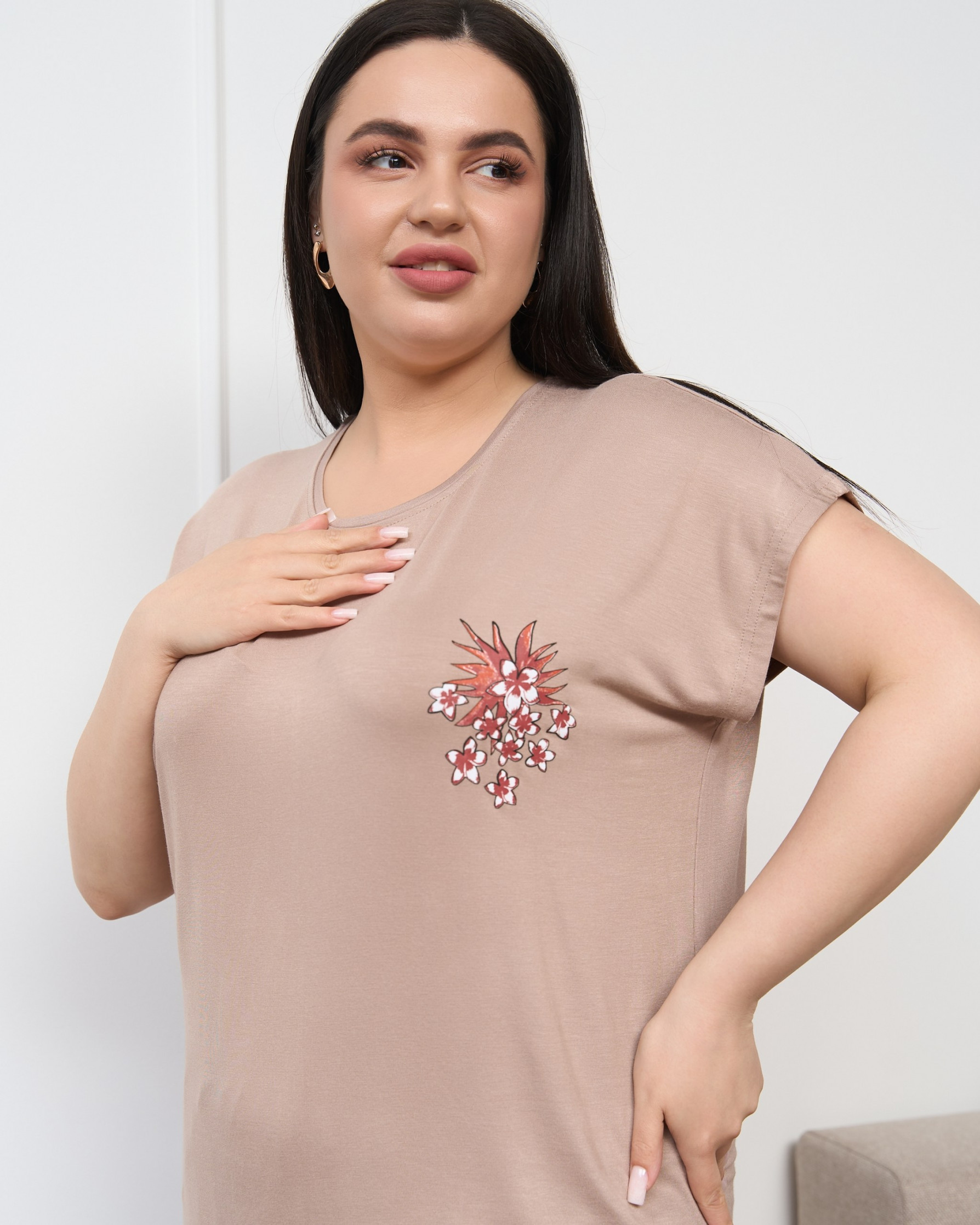 Жіночий комплект з капрі Plus Size - квіти - Віскоза