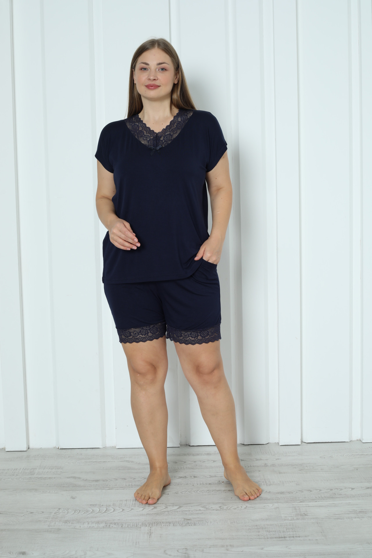 Вискозный женский комплект Plus Size с шортами - кружево