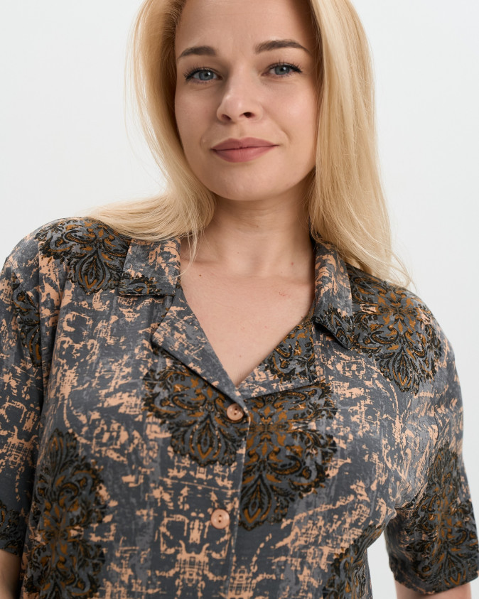 Комплект Plus Size с рубашкой и шортами - вискоза