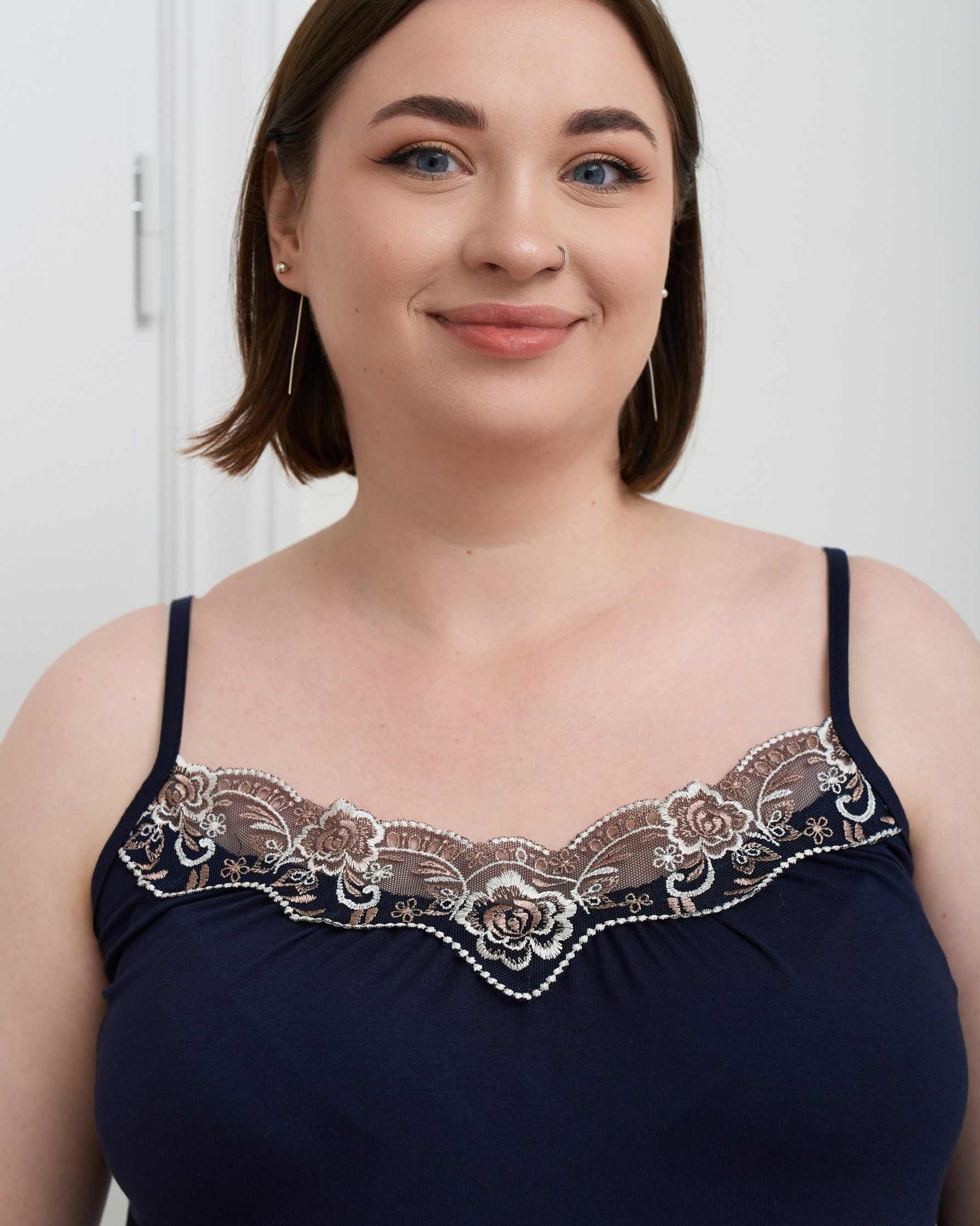 Віскозна піжама Plus Size з майкою та шортами - мереживо