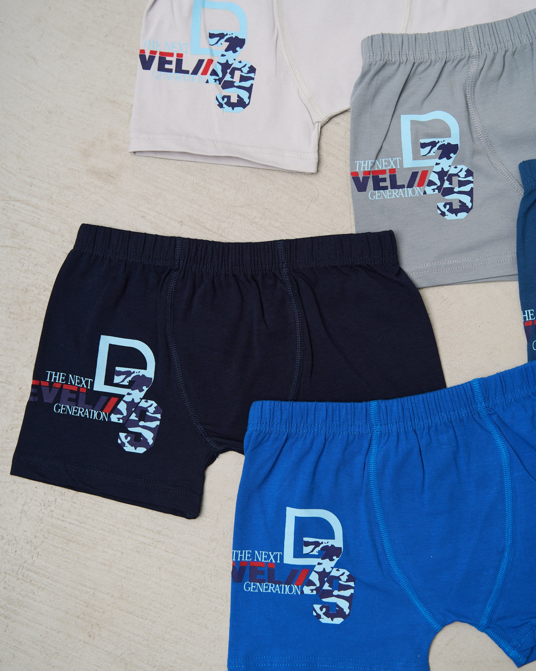 Боксеры подростковые однотонные - сбоку надпись