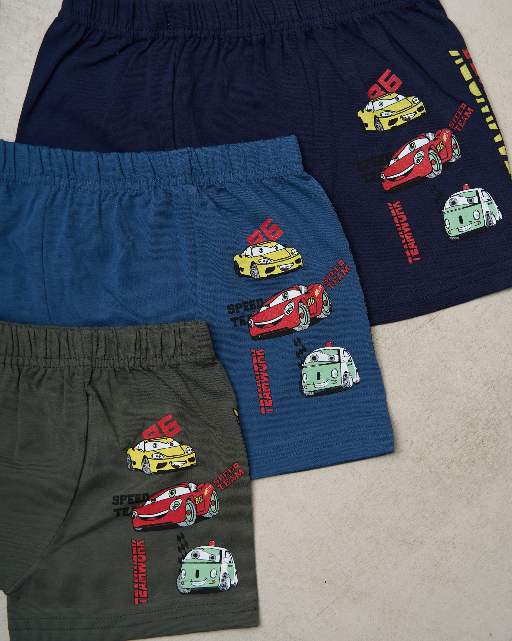 Боксеры подростковые однотонные - 3 машинки