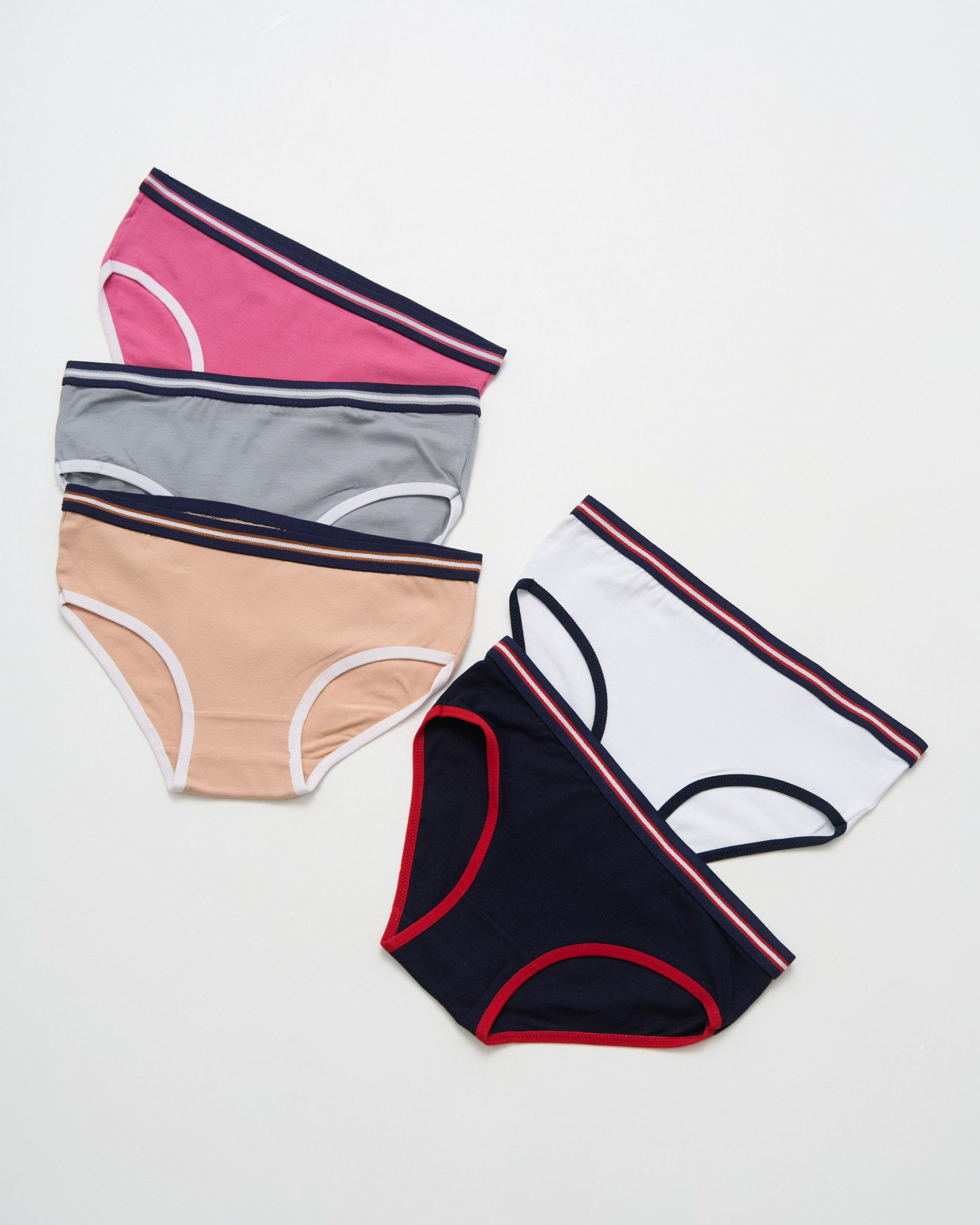 Трусики підліткові на дівчинку - контрастна резинка