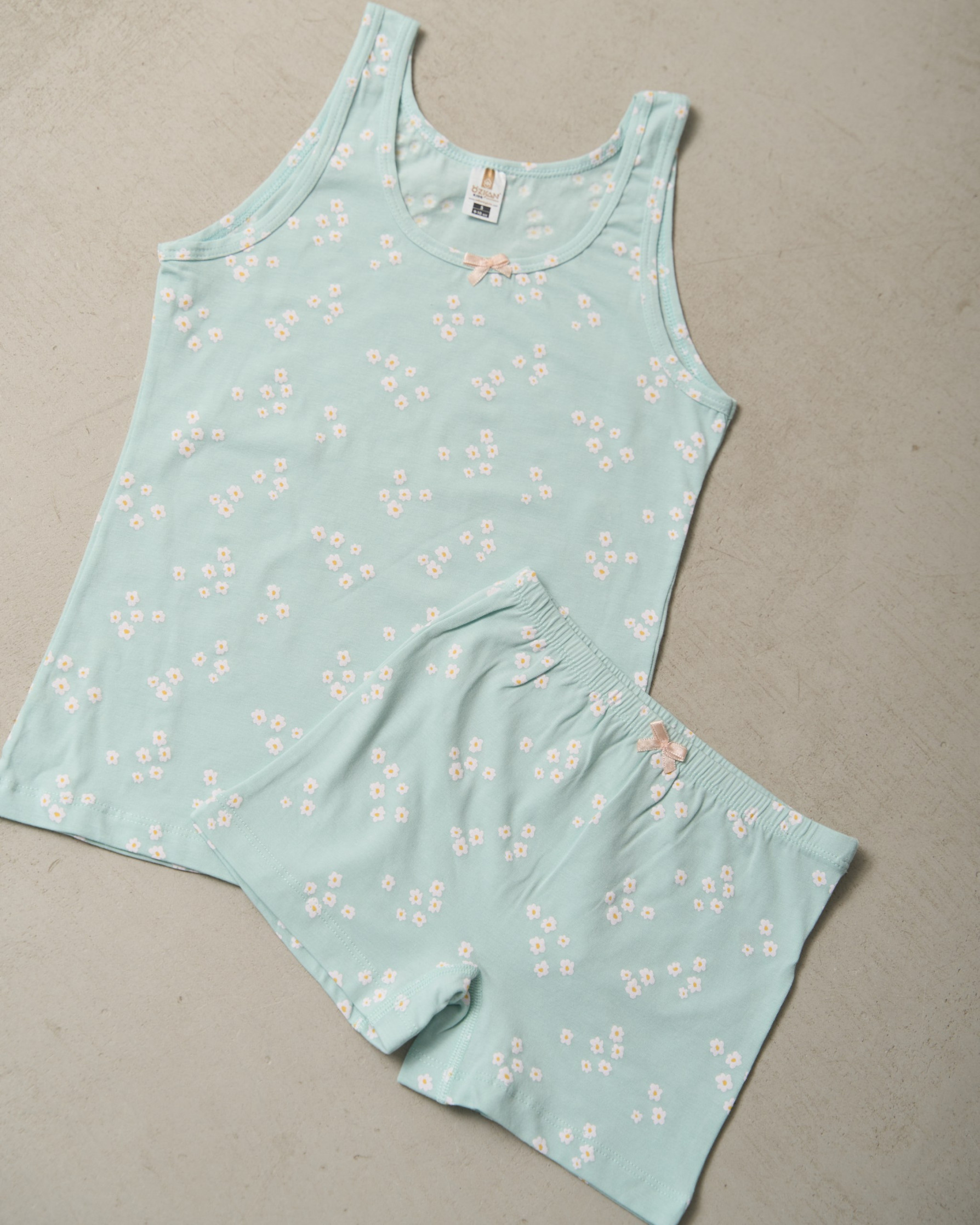 Комплект для дівчинки майка+шортики - Дрібні квіточки