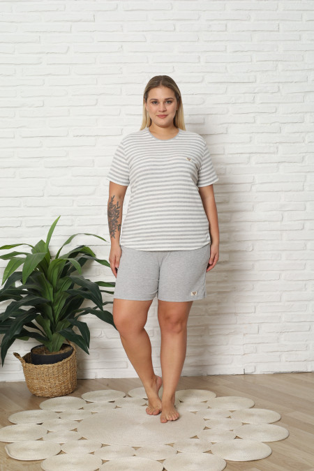 Комплект жіночий Plus Size футболка з шортами - в рубчик