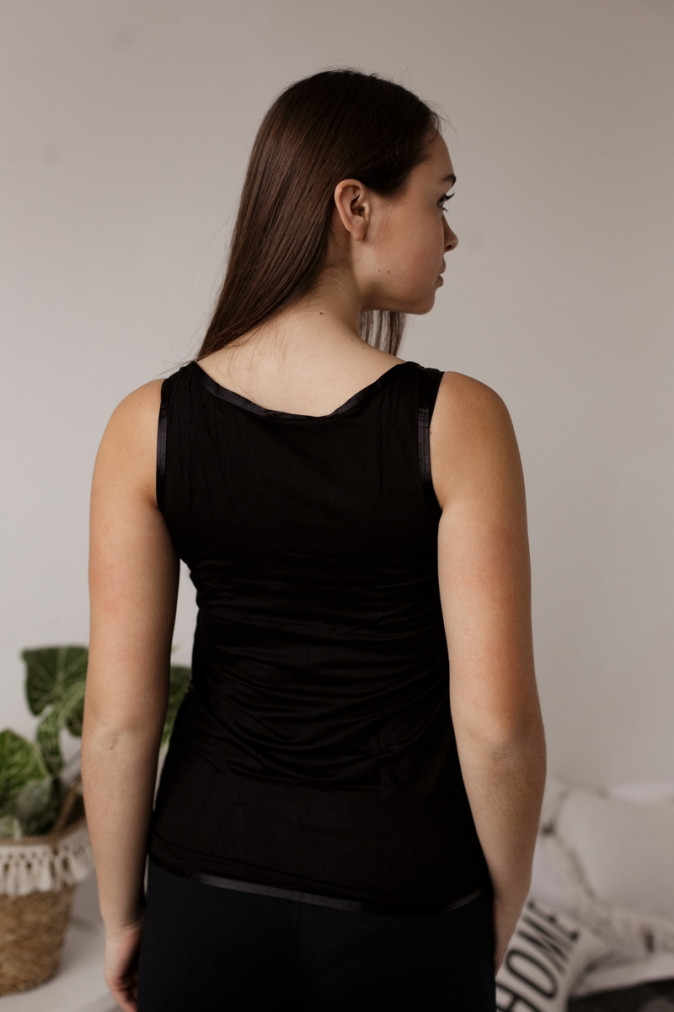 Майка жіноча з золотистою сіточкою