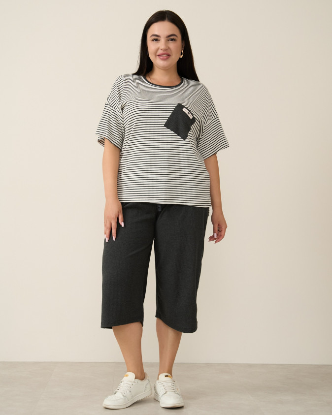 Комплект жіночий з капрі Plus Size - у смужку