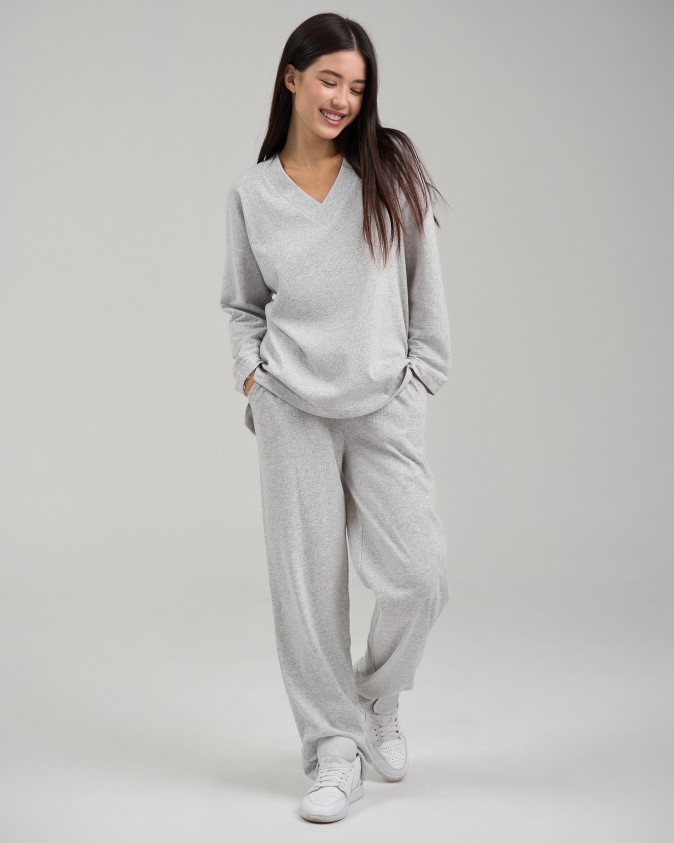 Затишний жіночий комплект з широкими штанами - трикотаж в рубчик