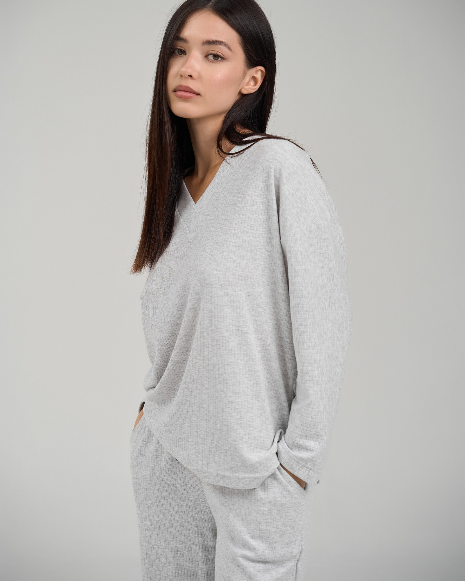 Затишний жіночий комплект з широкими штанами - трикотаж в рубчик