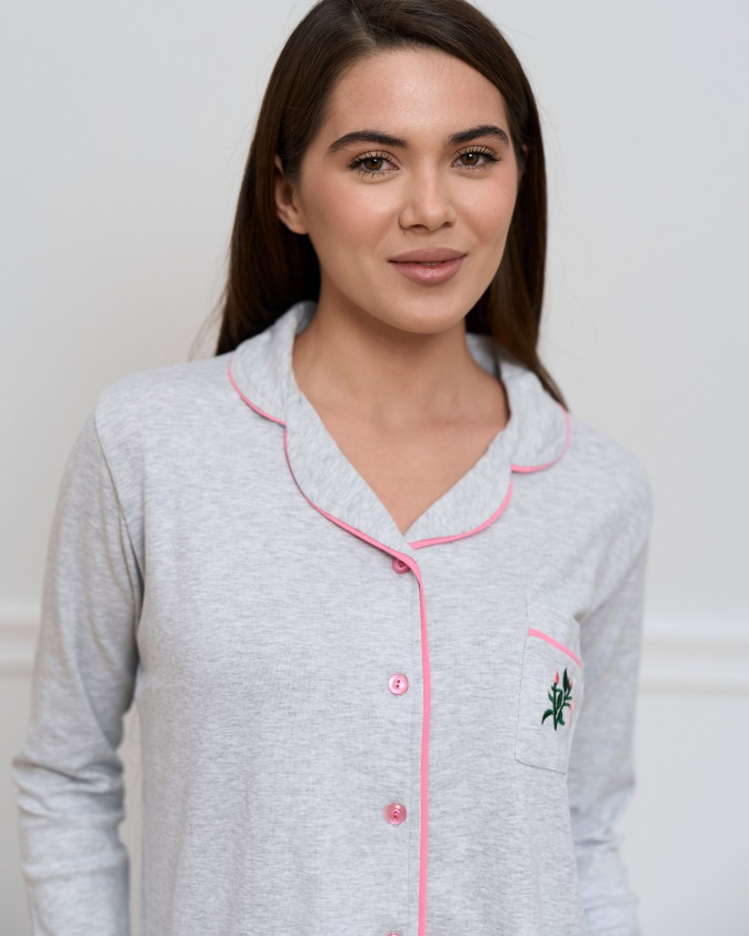 Женская пижама на пуговицах однотонная - с кантом