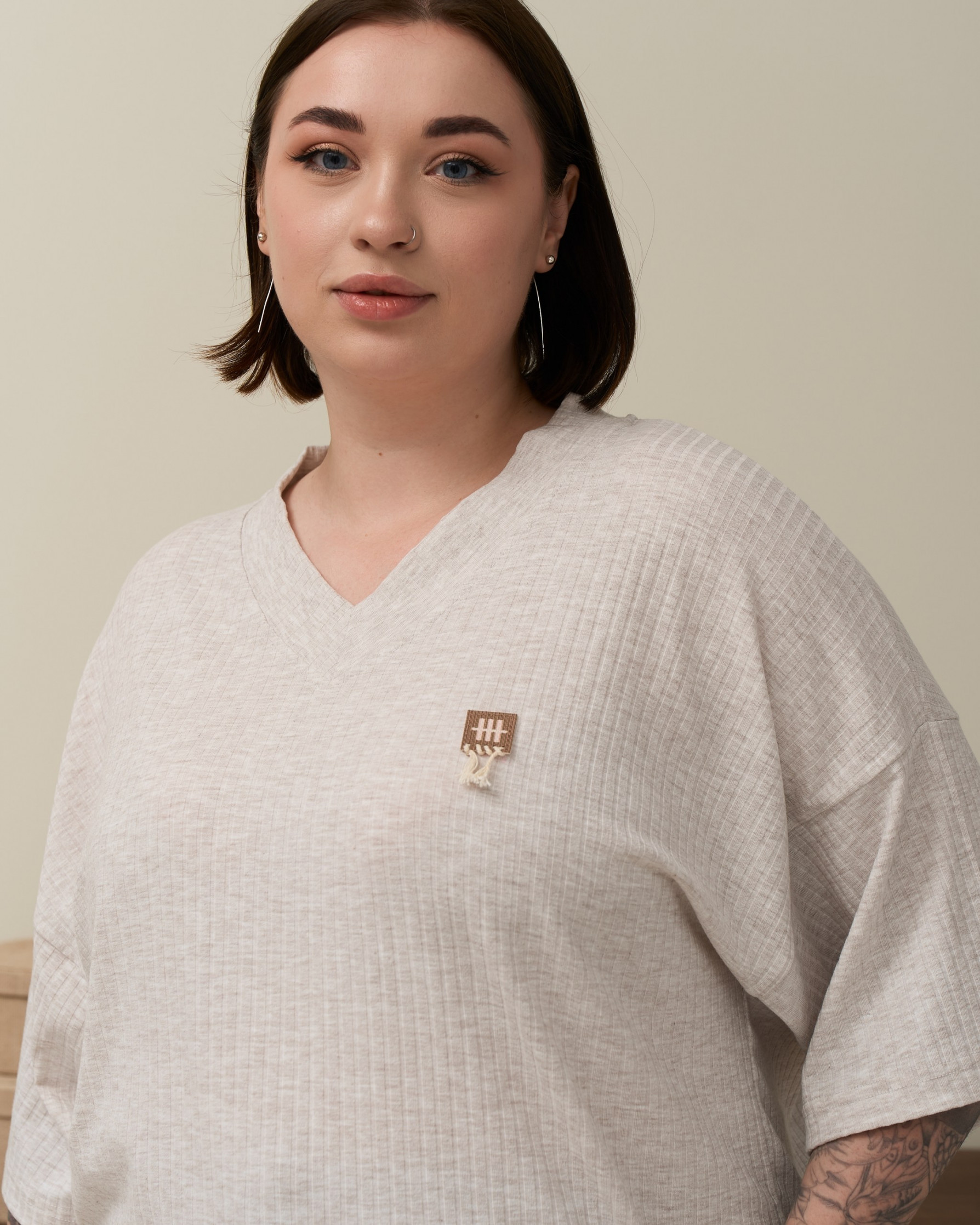 Комплект зі штанами і футболкою - в рубчик - Plus Size