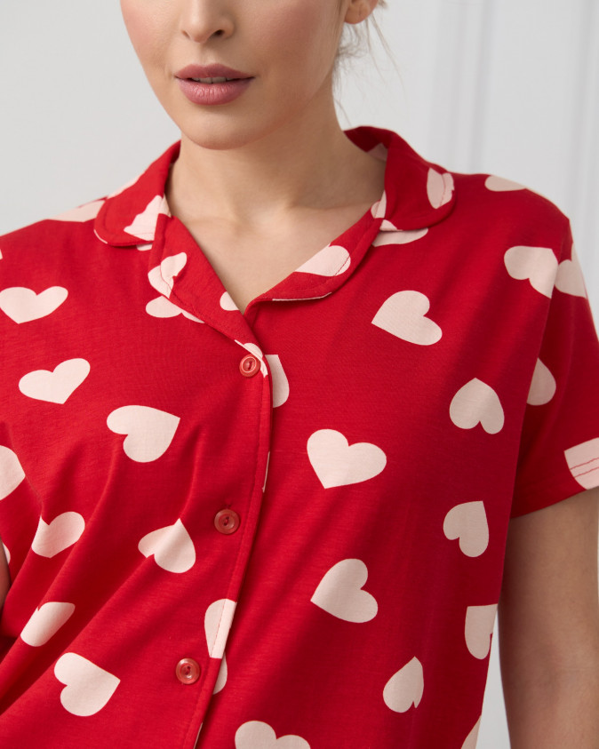 Жіночий комплект з шортиками та рубашкою - в сердечки