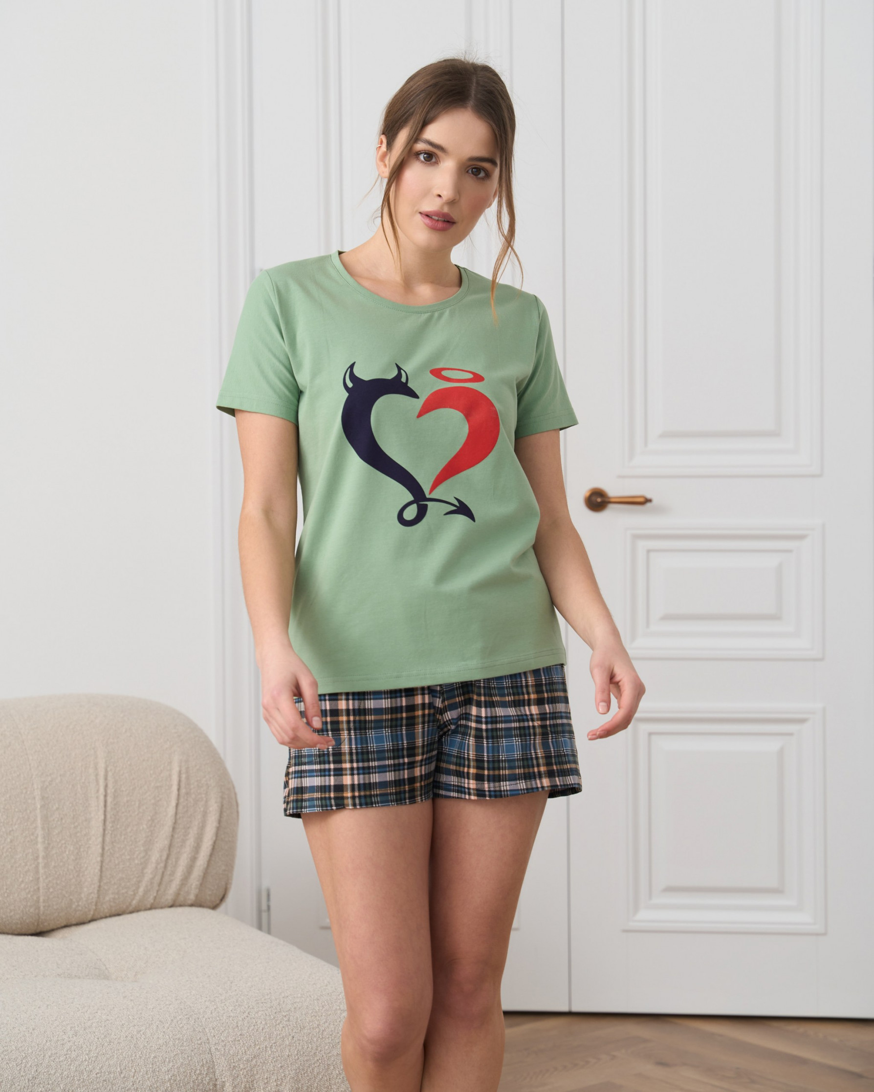 Жіночий комплект з шортиками у клітинку - Family look для пари