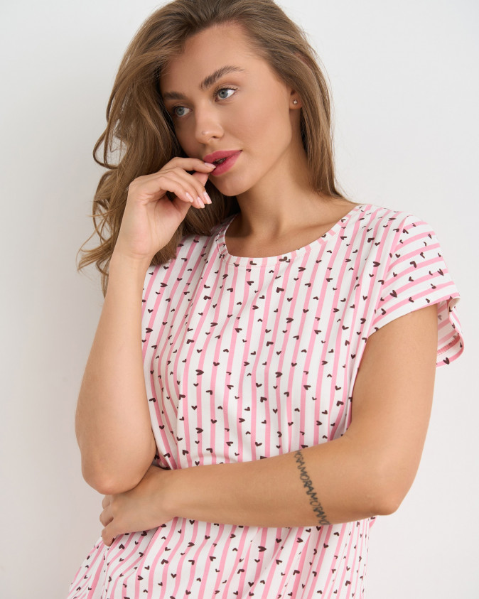 Комплект з шортиками - футболка на зав'язках - смужки-сердечки