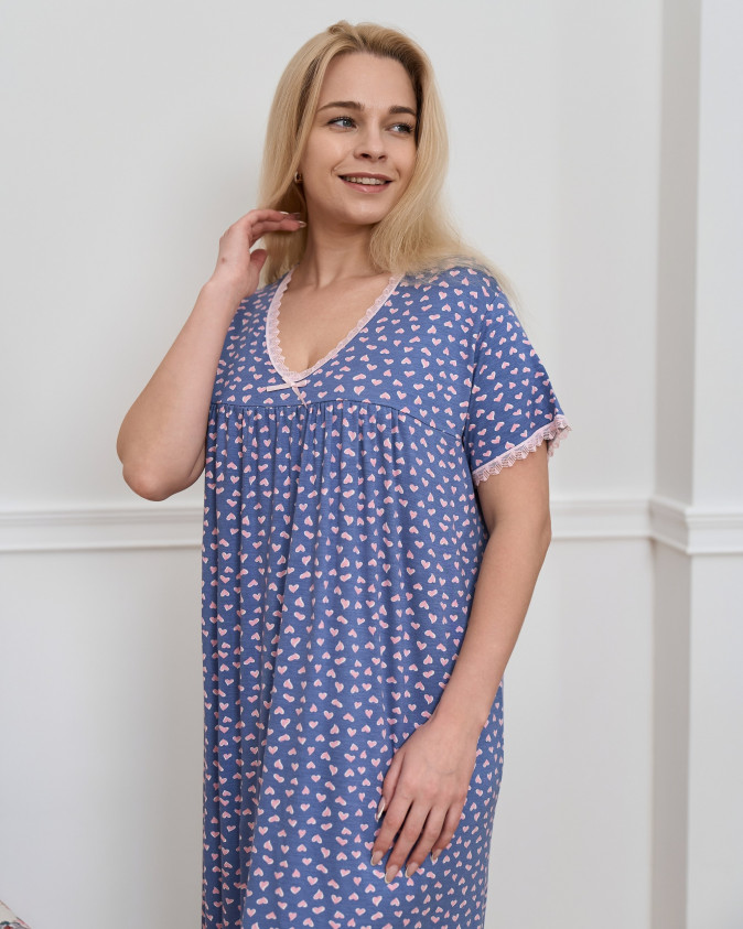 Віскозна жіноча сорочка Plus Size - синя в сердечка з мереживом