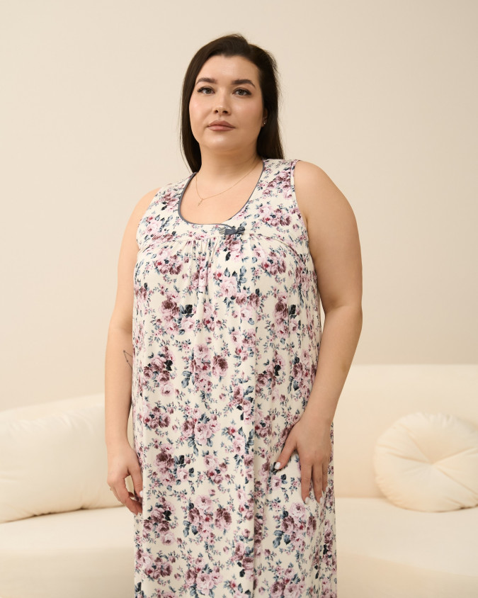 Сорочка на широких бретельках Plus Size - квіти - Віскоза