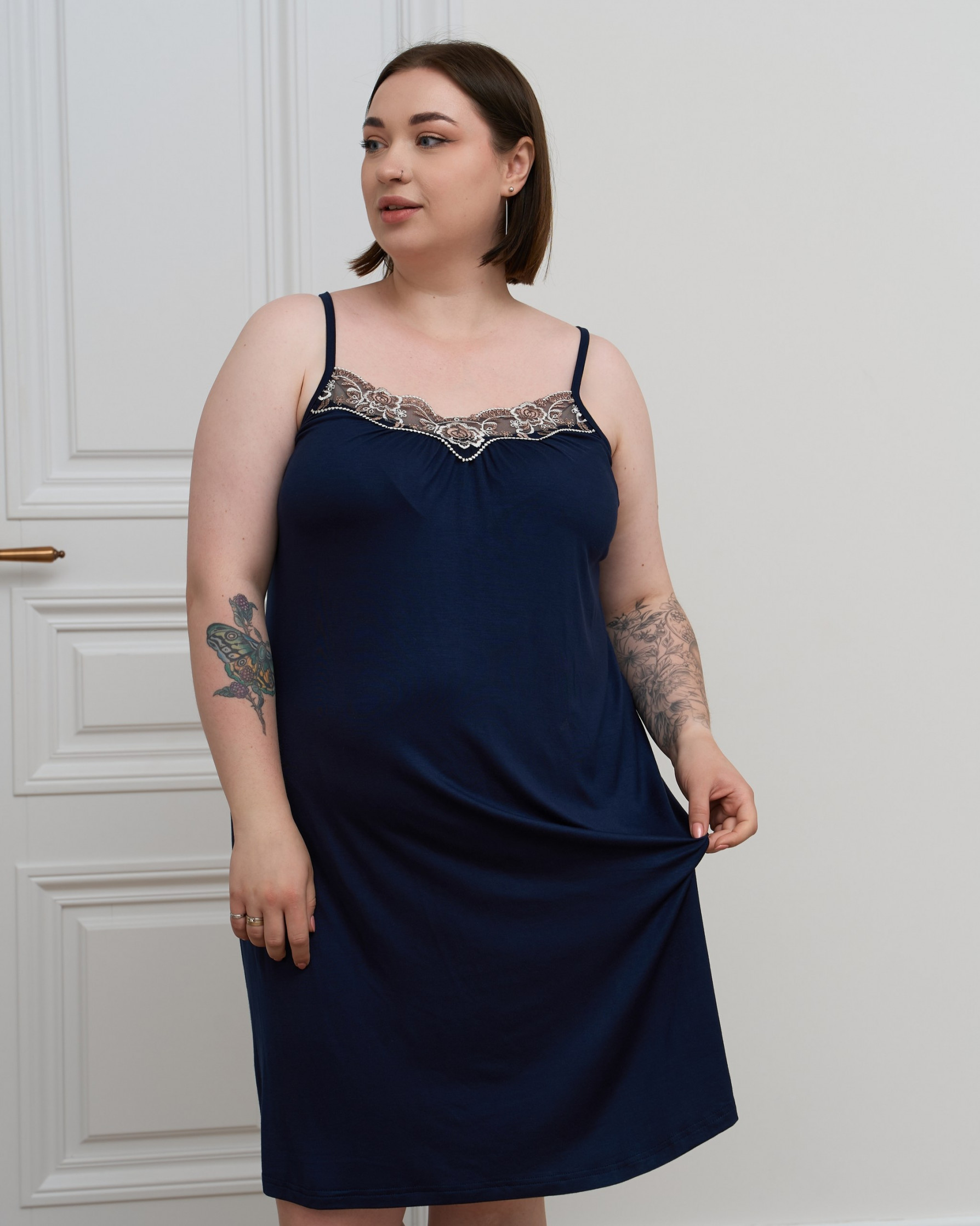 Сорочка на бретелях Plus Size - кружево - Вискоза