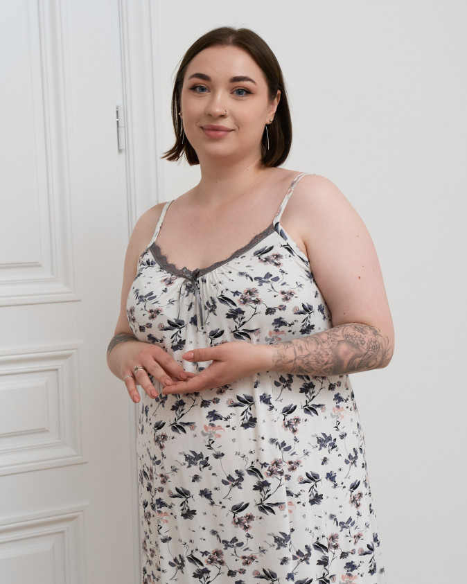 Сорочка на тонкой бретельке Plus Size - мелкие цветы