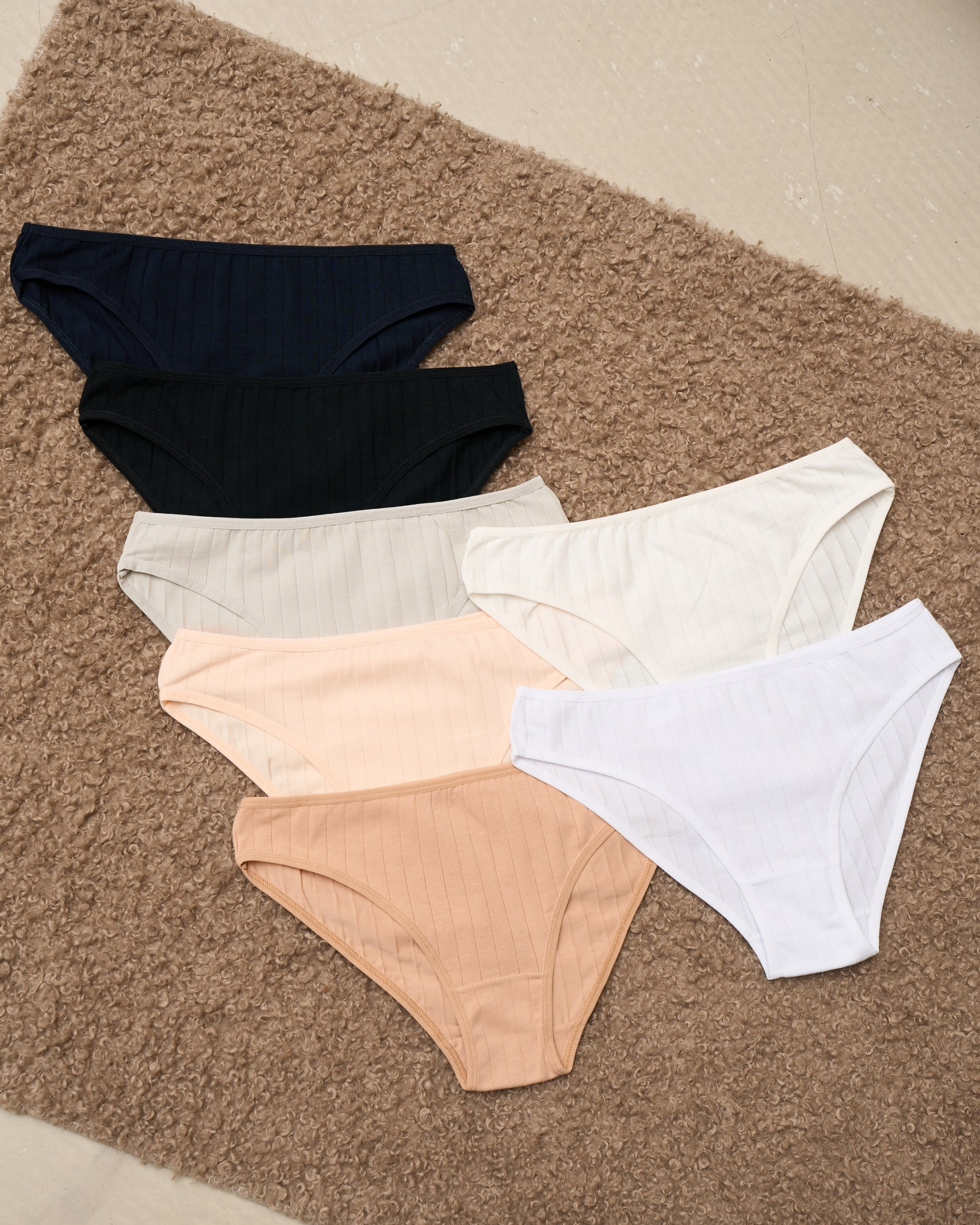 Набор женских трусиков неделек рубчик - 7 шт. - 713181