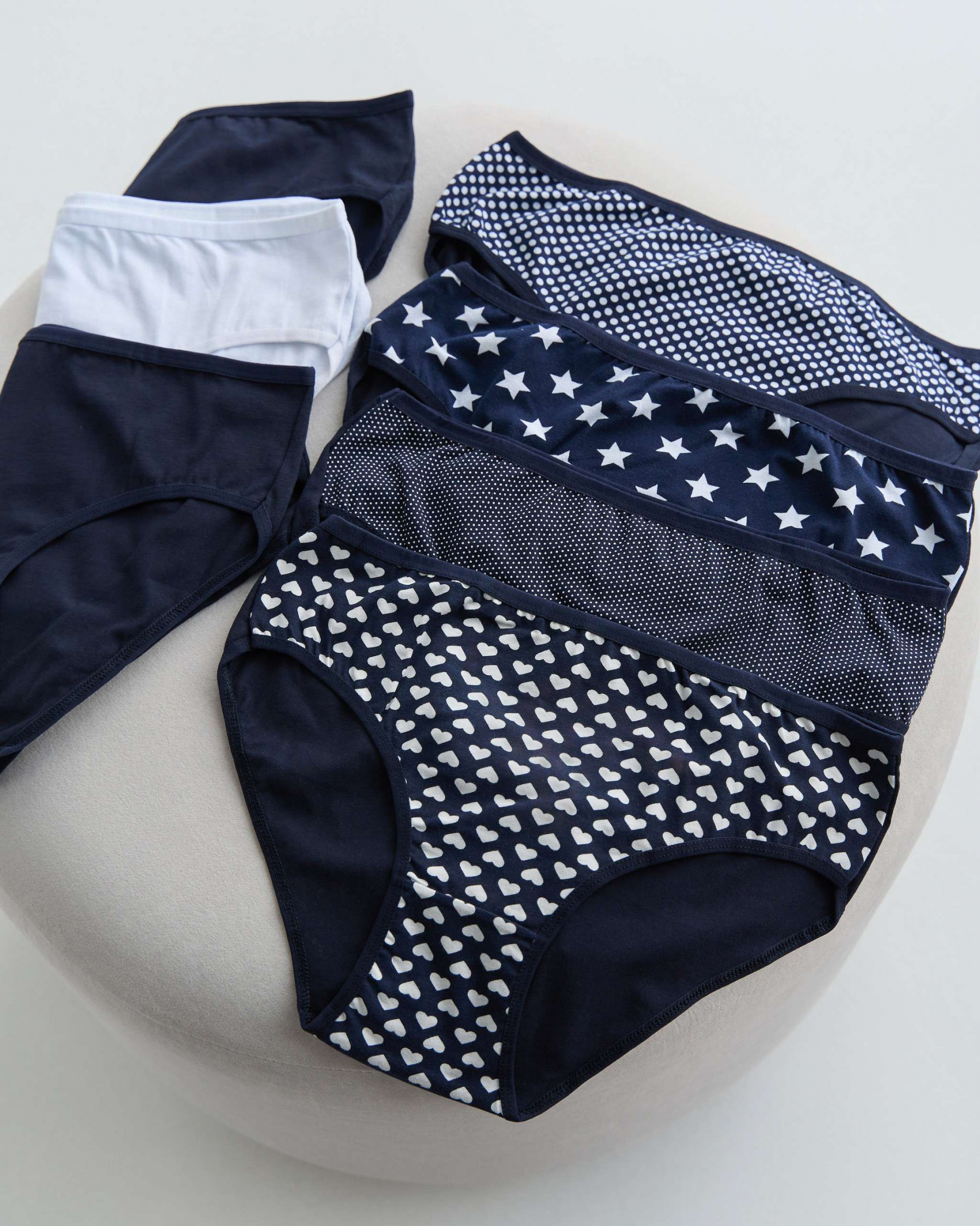 Набор женских трусиков неделек батал - 7 шт. - 724003