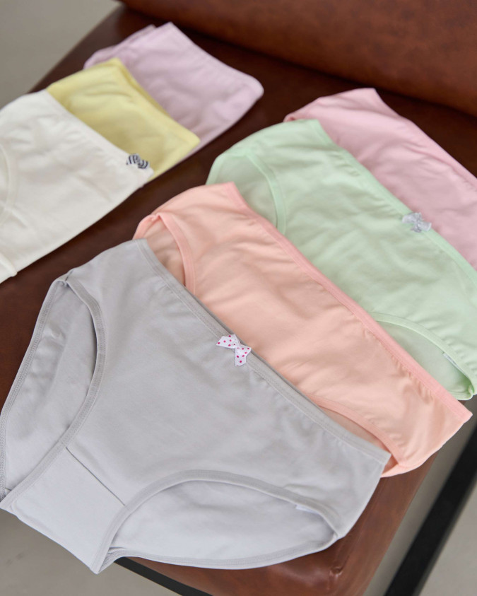 Набір жіночих трусиків тижневок Plus Size - 7 шт. - 724100